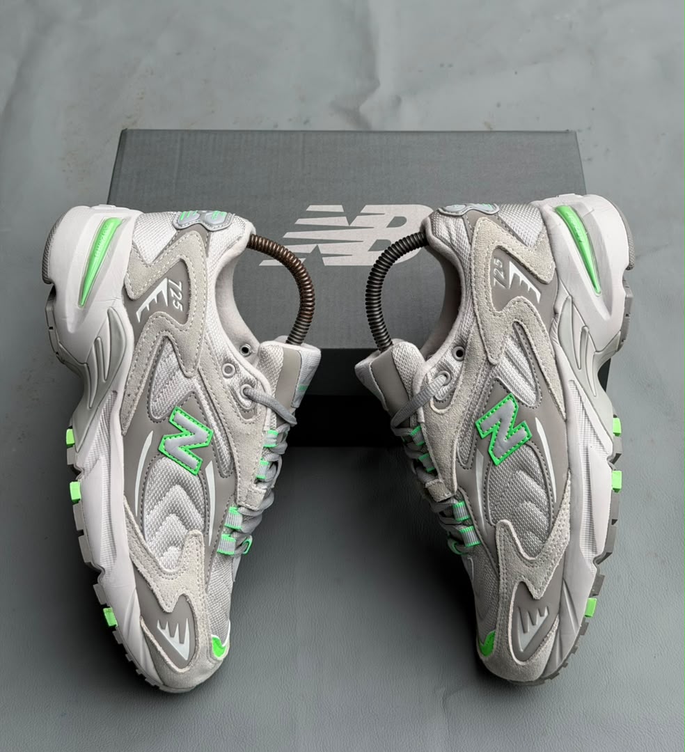 New Balance 725 « Gray/Green » - Vue 2